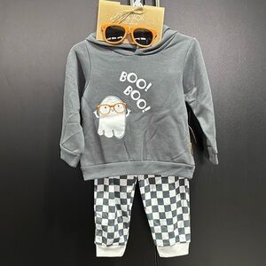 Lila & Jack 3pc. set Hoodie Sweatshirt,stretch checkered leggings,sunglasses